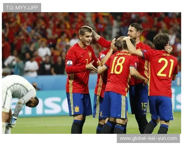 米兰中路渗透训练更具威胁——破解新时代足球战术秘密